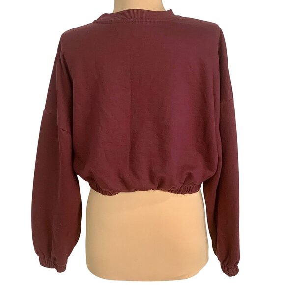Hamptons Wellness Club Burgundy Cropped Crew Neck Sweatshirt M Spellout Cozy - Picture 6 of 11